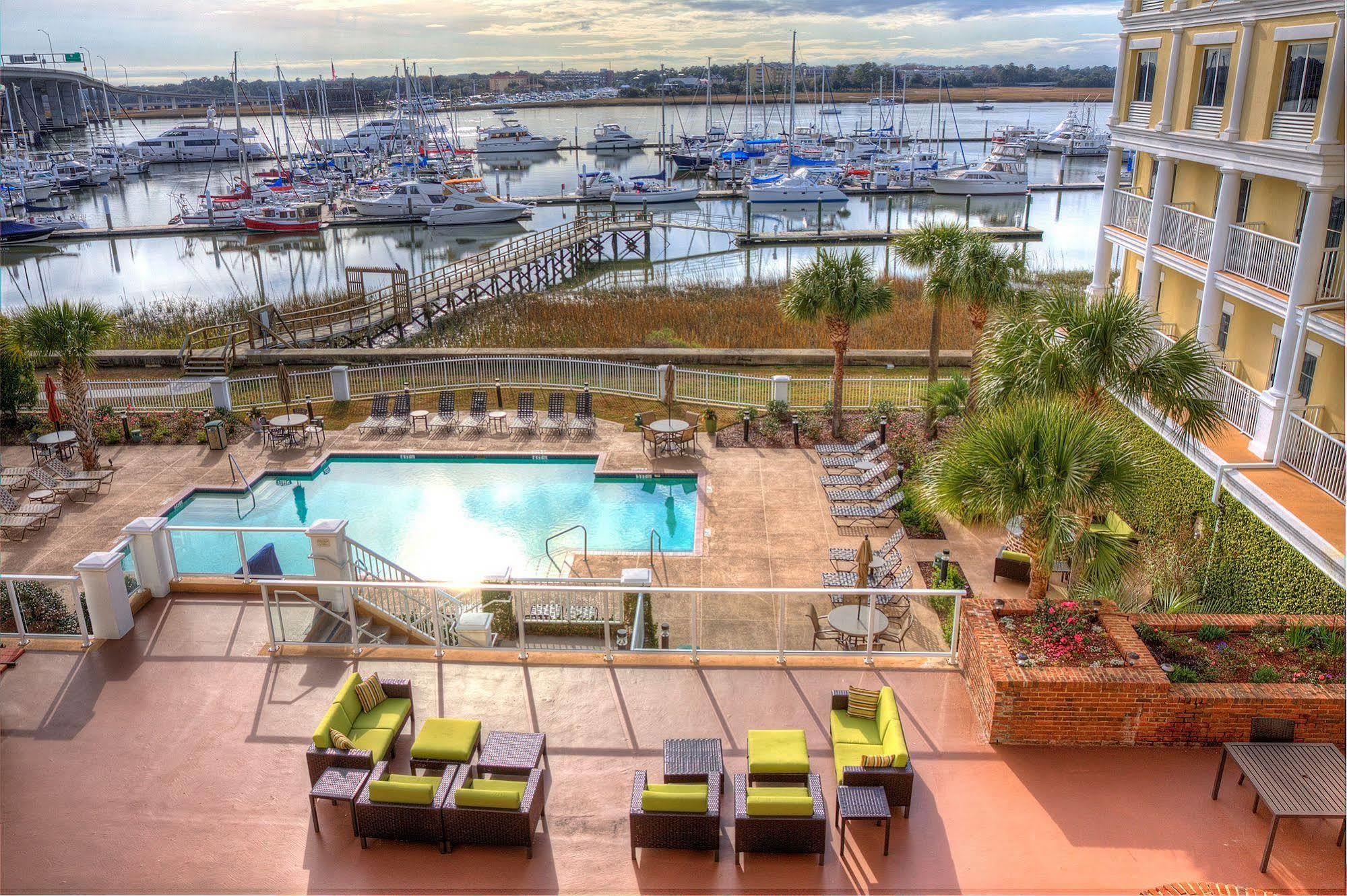 Hotel Courtyard Charleston Waterfront Exterior foto